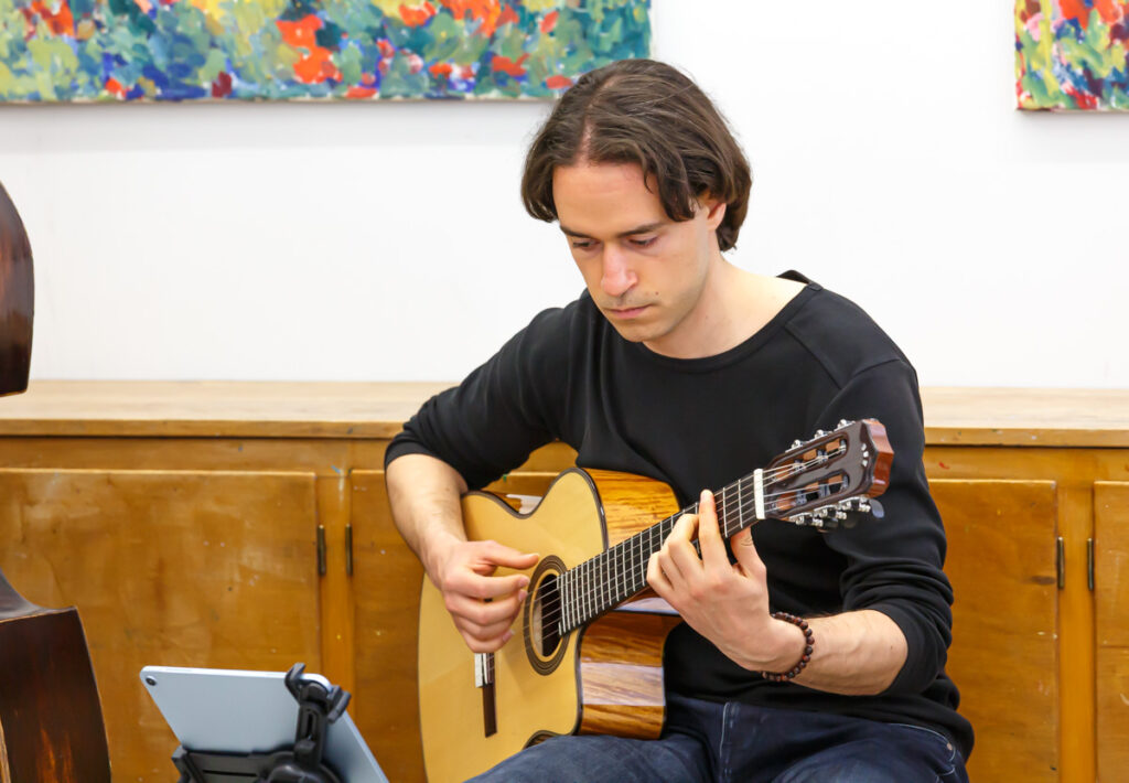 Lady Chanson Companie UnLtd - Benjamin Heider (lead-guitare)